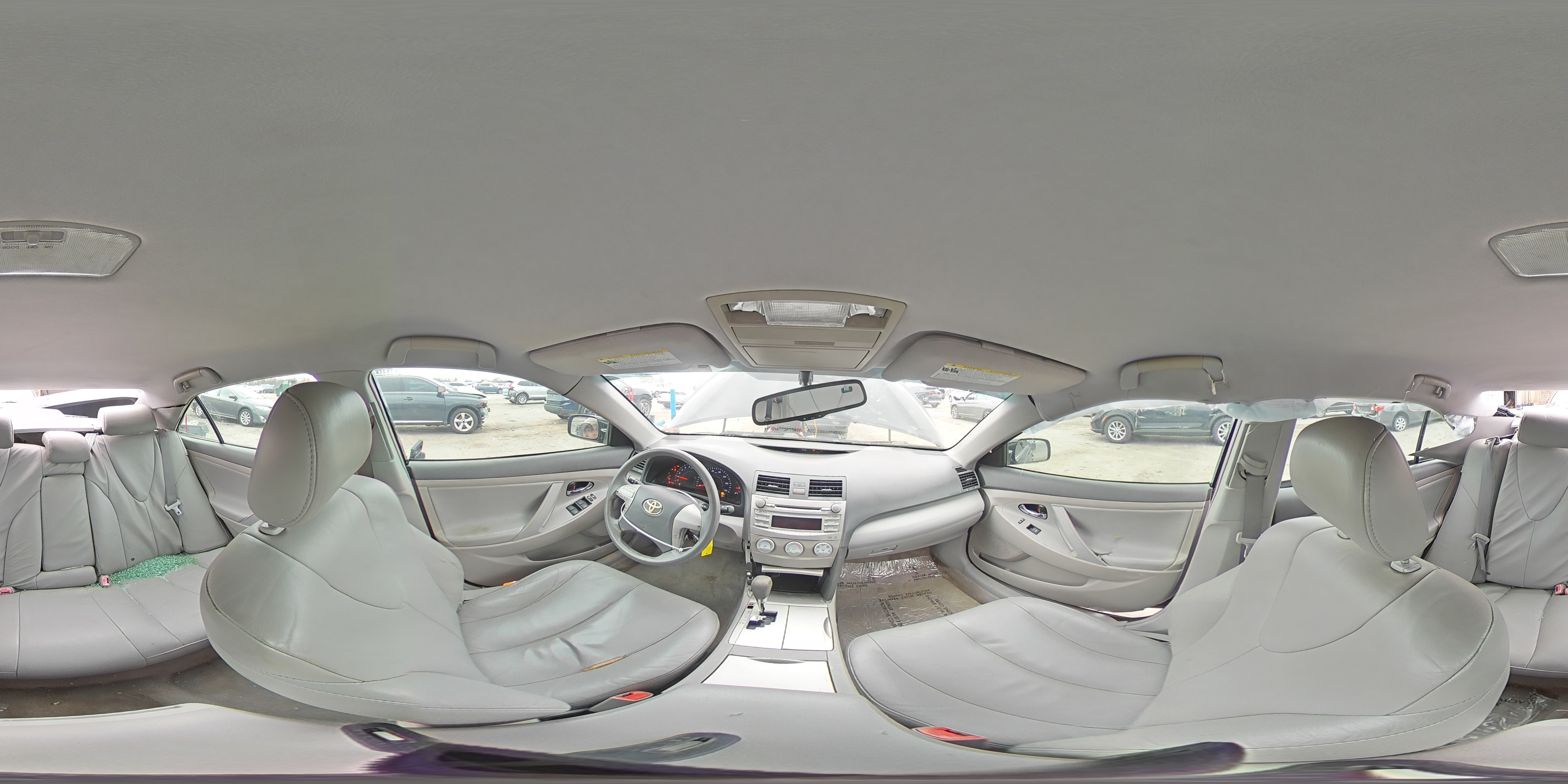2011 Toyota Camry - Image 13