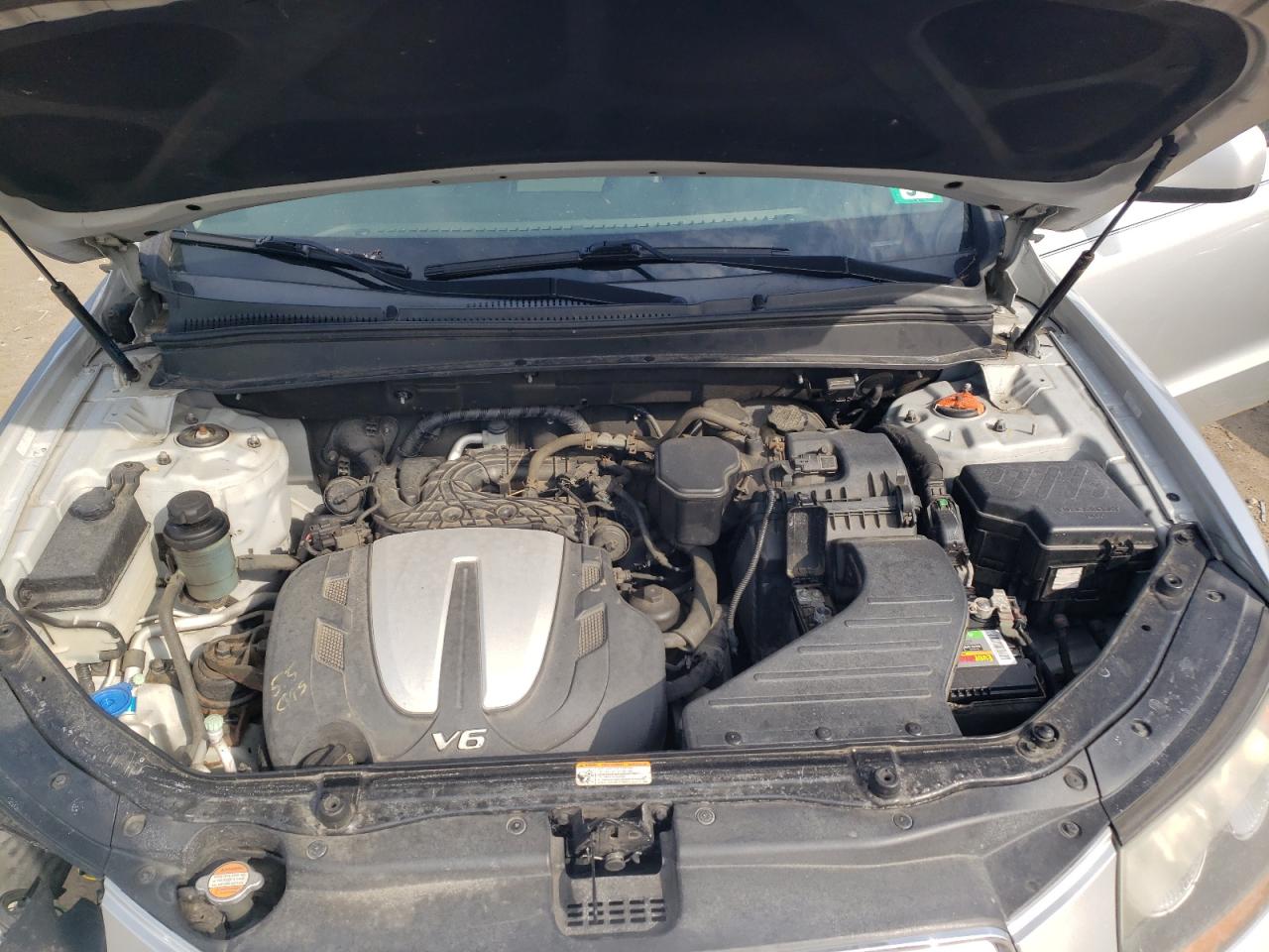 2011 Hyundai Santa Fe - Image 12