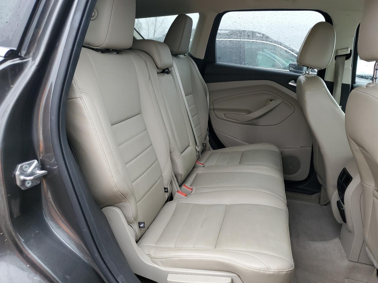 2015 Ford Escape - Image 11