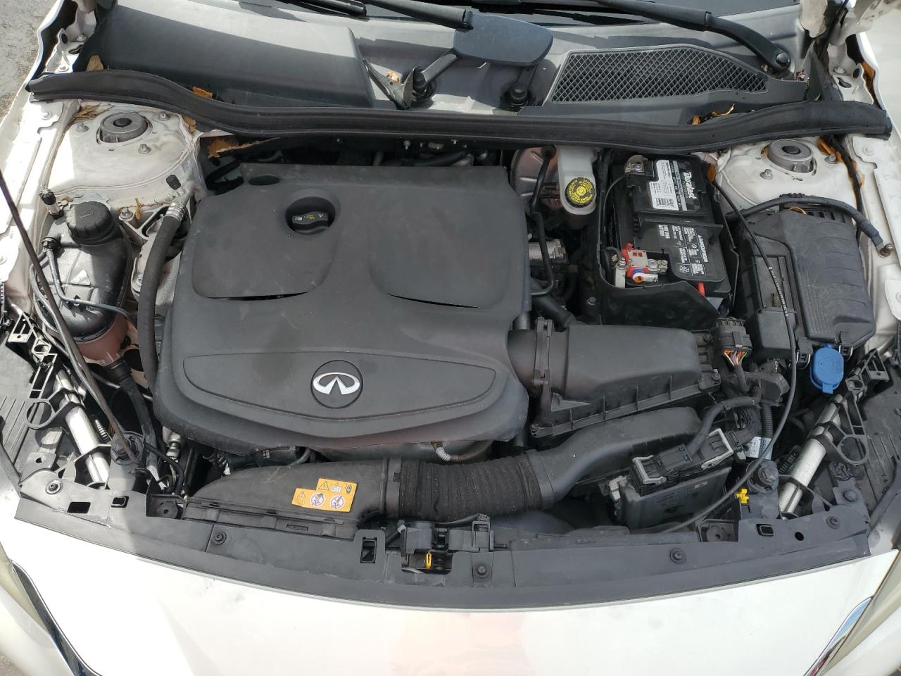 2017 Infiniti QX30 - Image 11