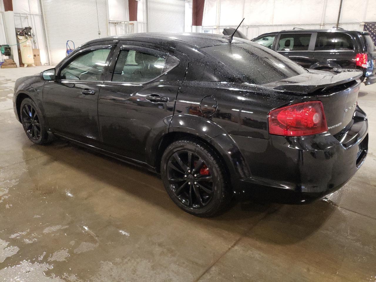 2014 Dodge Avenger - Image 2