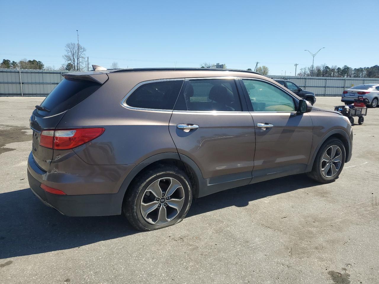 2013 Hyundai Santa Fe - Image 3