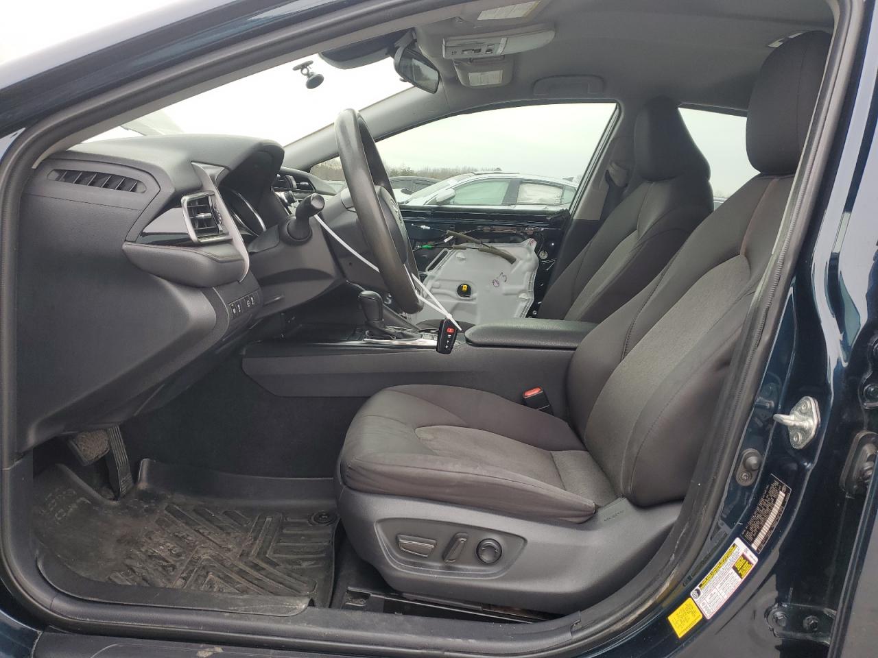 2020 Toyota Camry Le VIN: 4T1C31AK5LU541516 Lot: 48039195