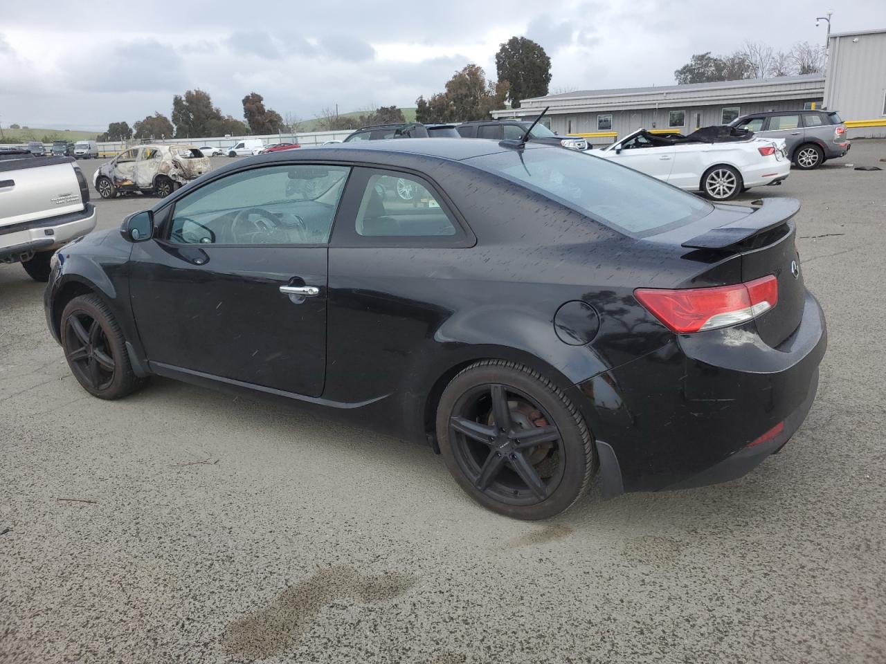 2012 Kia Forte - Image 2