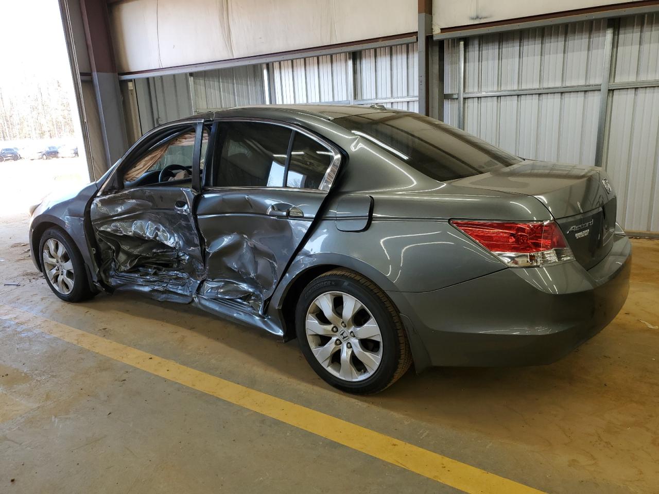 2008 Honda Accord - Image 2