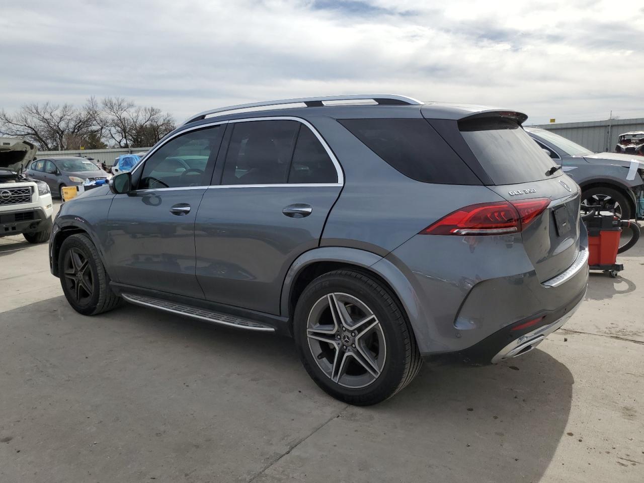 2021 Mercedes-Benz GLE - Image 2