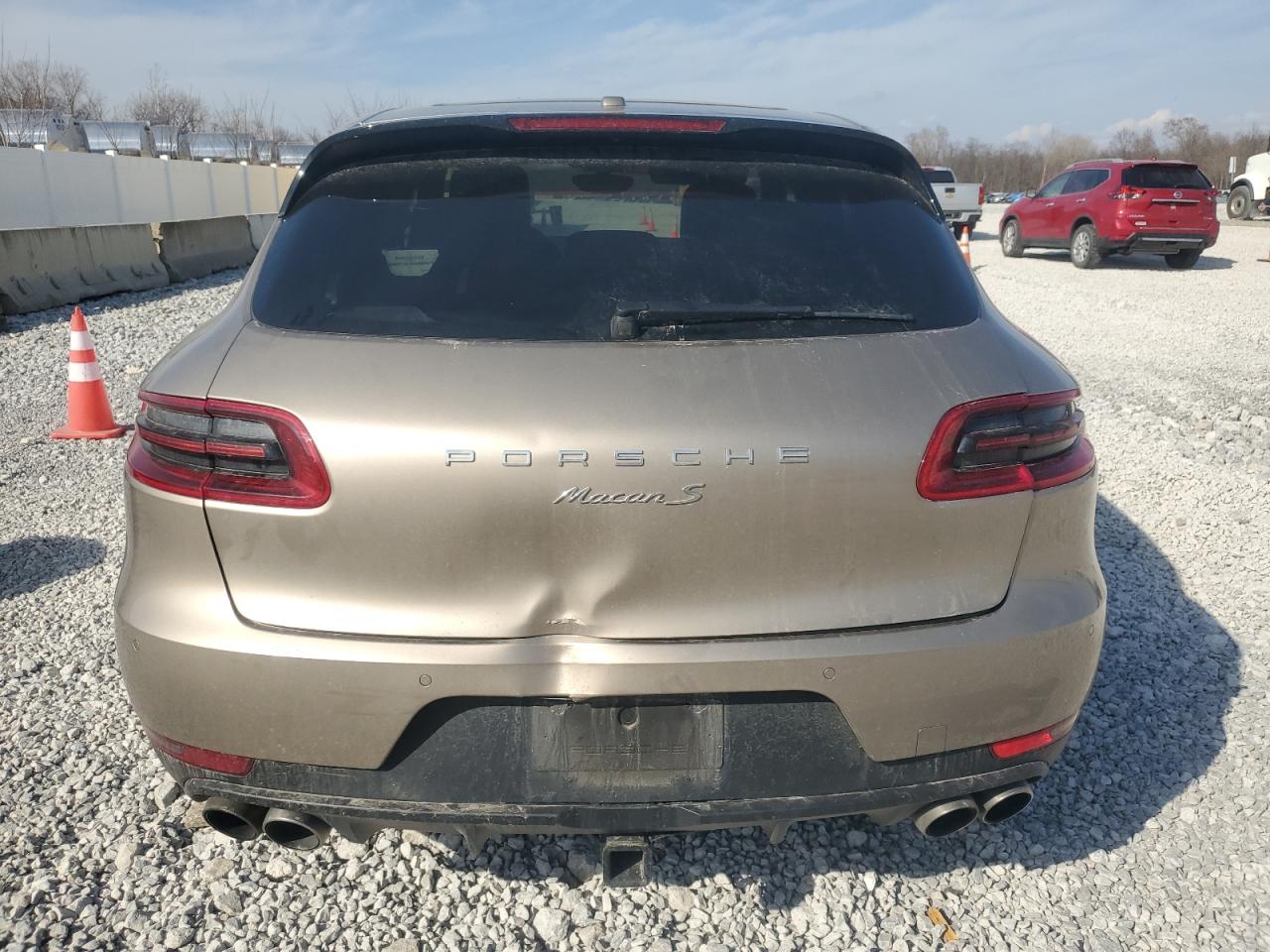 2017 Porsche Macan - Image 6