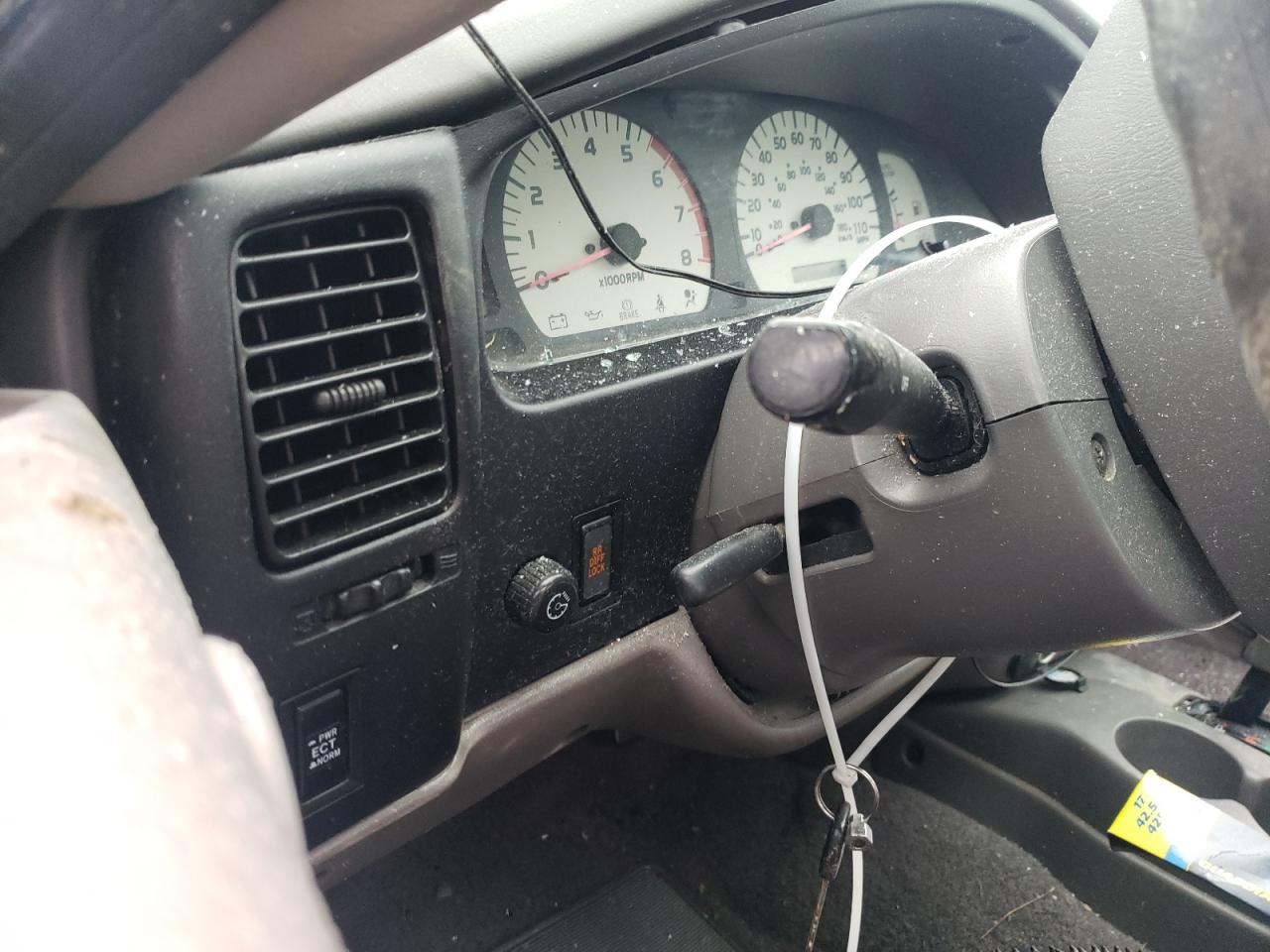 2003 Toyota Tacoma - Image 9