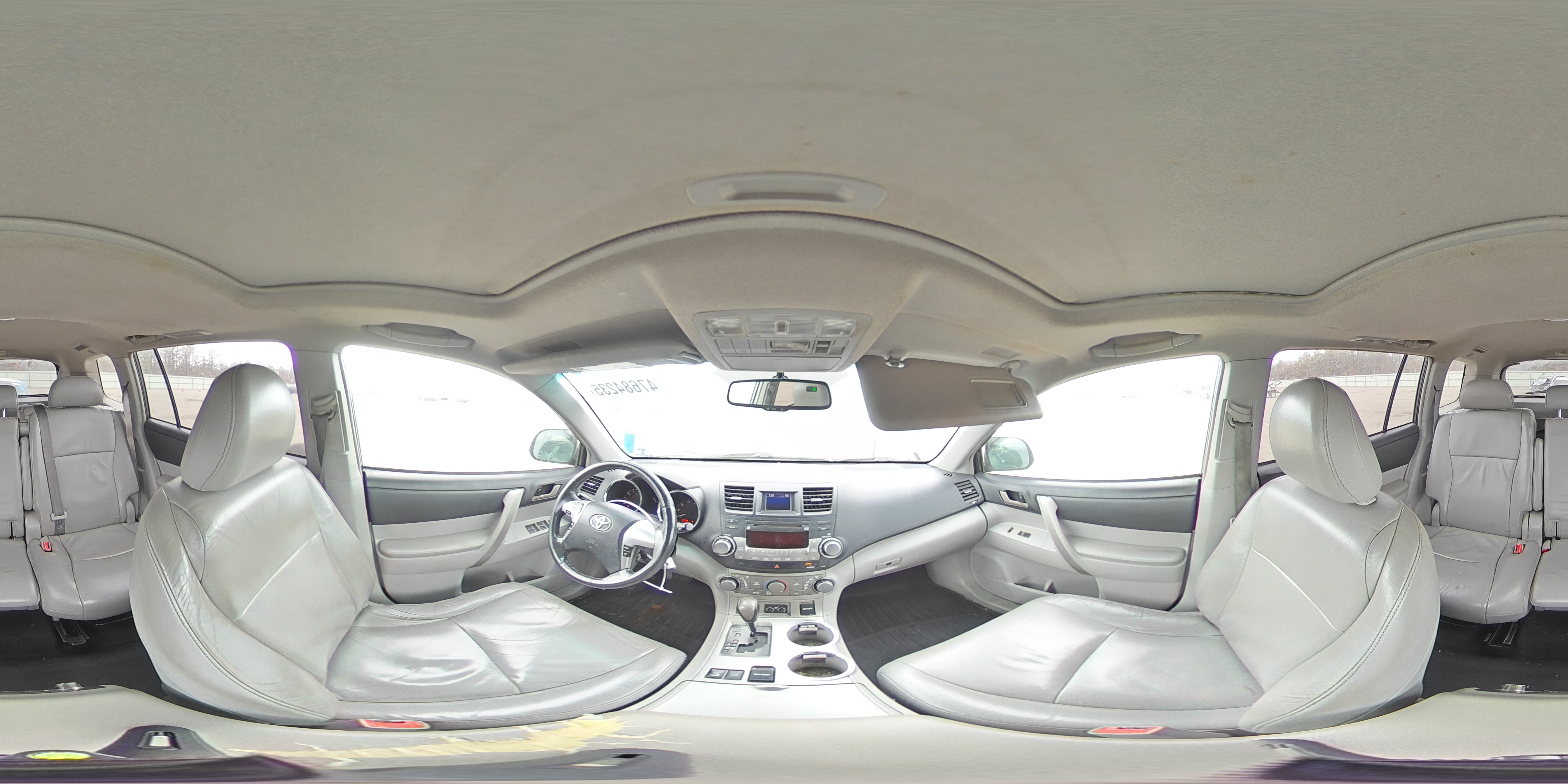 2011 Toyota Highlander - Image 14