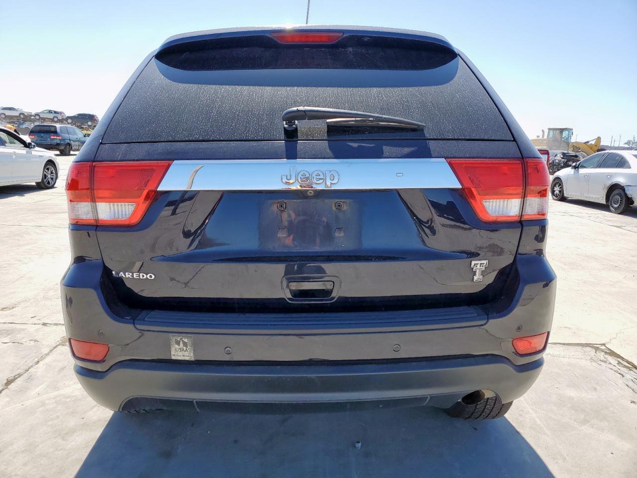 2011 Jeep Grand Cherokee - Image 6