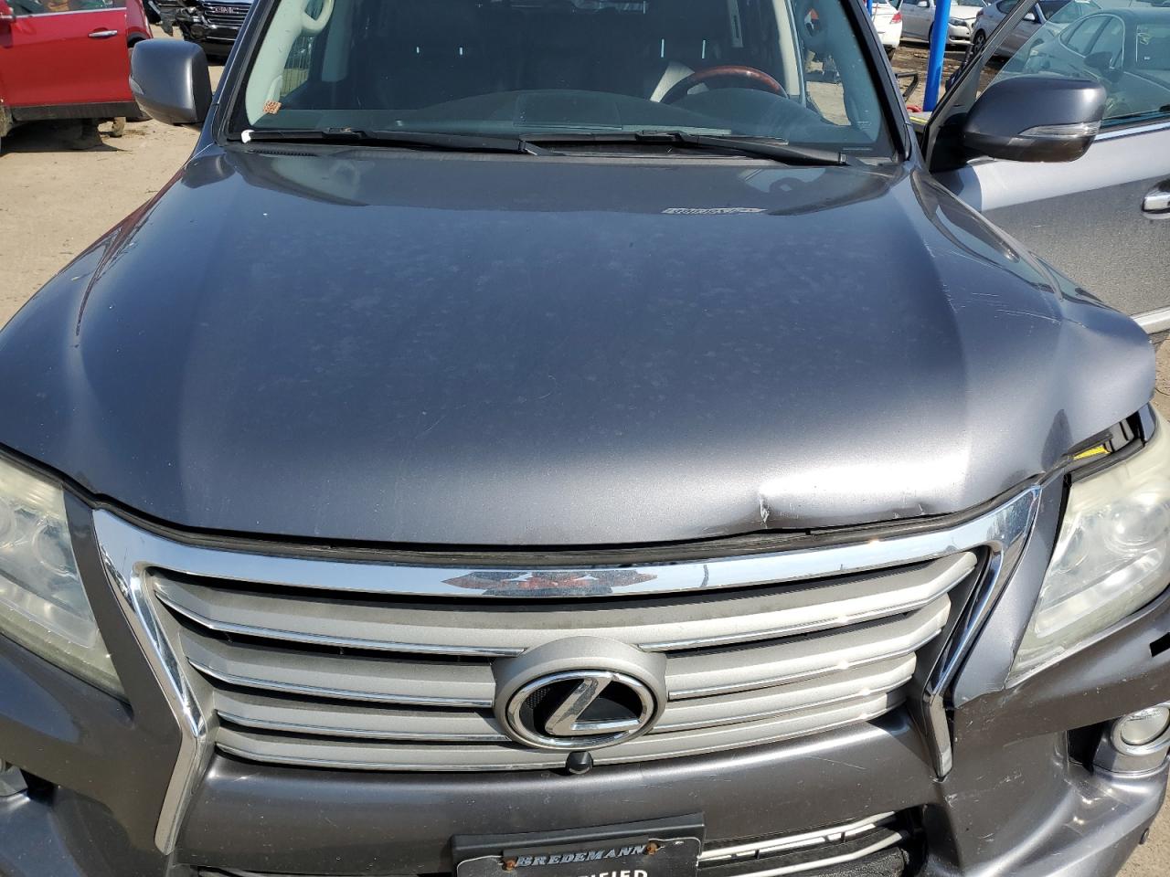 2013 Lexus LX - Image 11