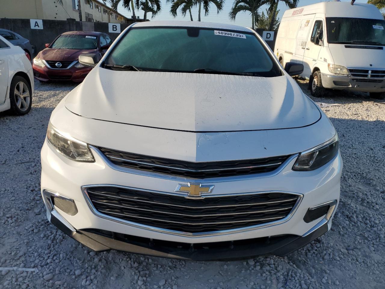 2017 Chevrolet Malibu - Image 5