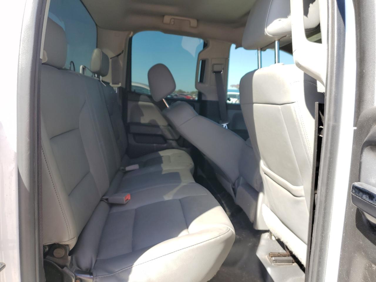2017 GMC Sierra - Image 10
