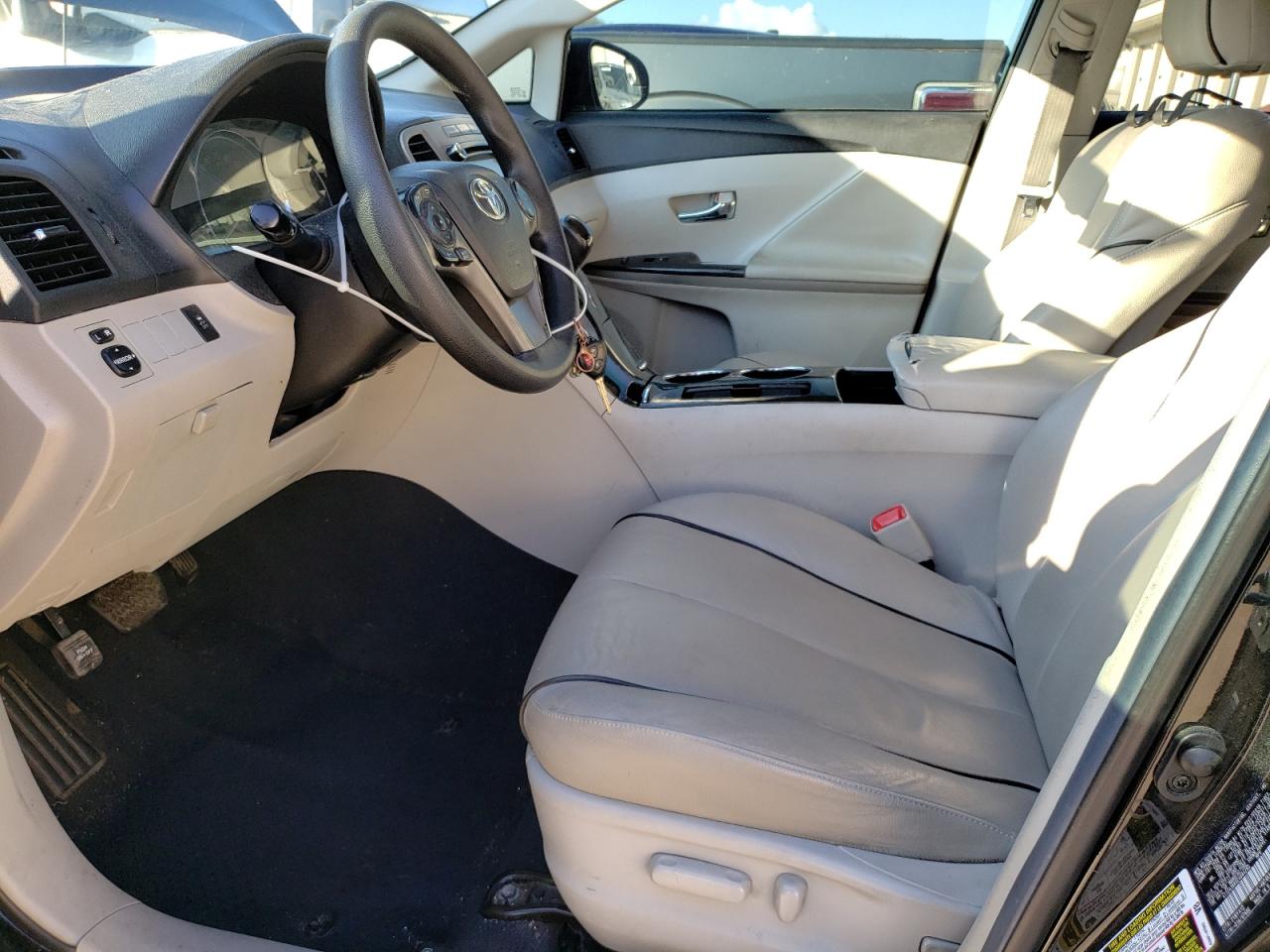 2014 Toyota Venza - Image 7