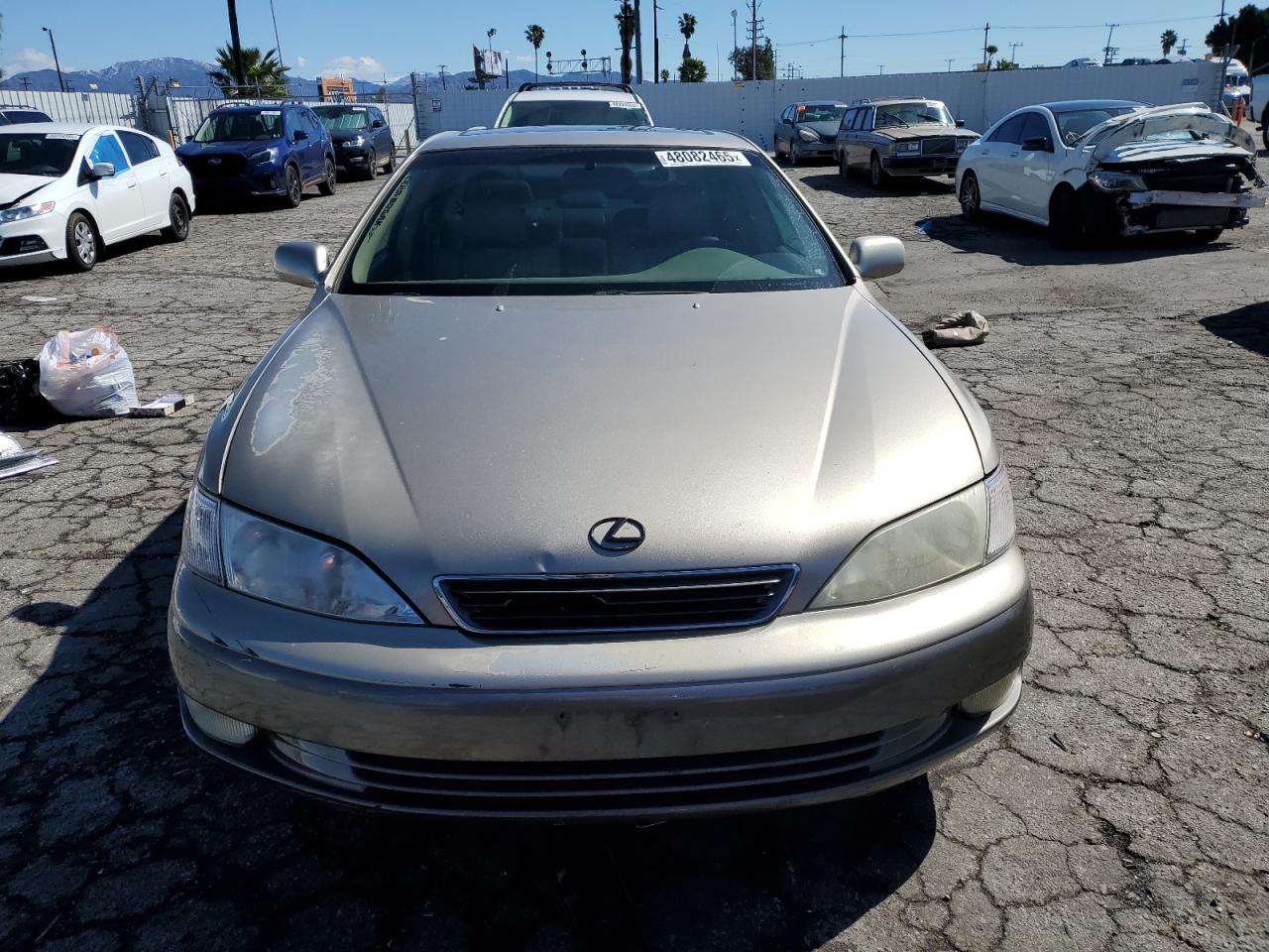 1999 Lexus ES - Image 5