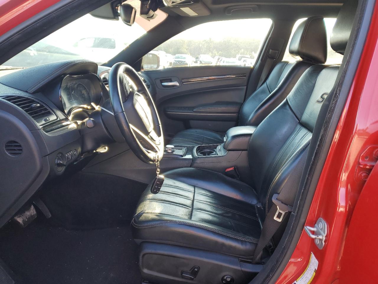 2016 Chrysler 300 - Image 7
