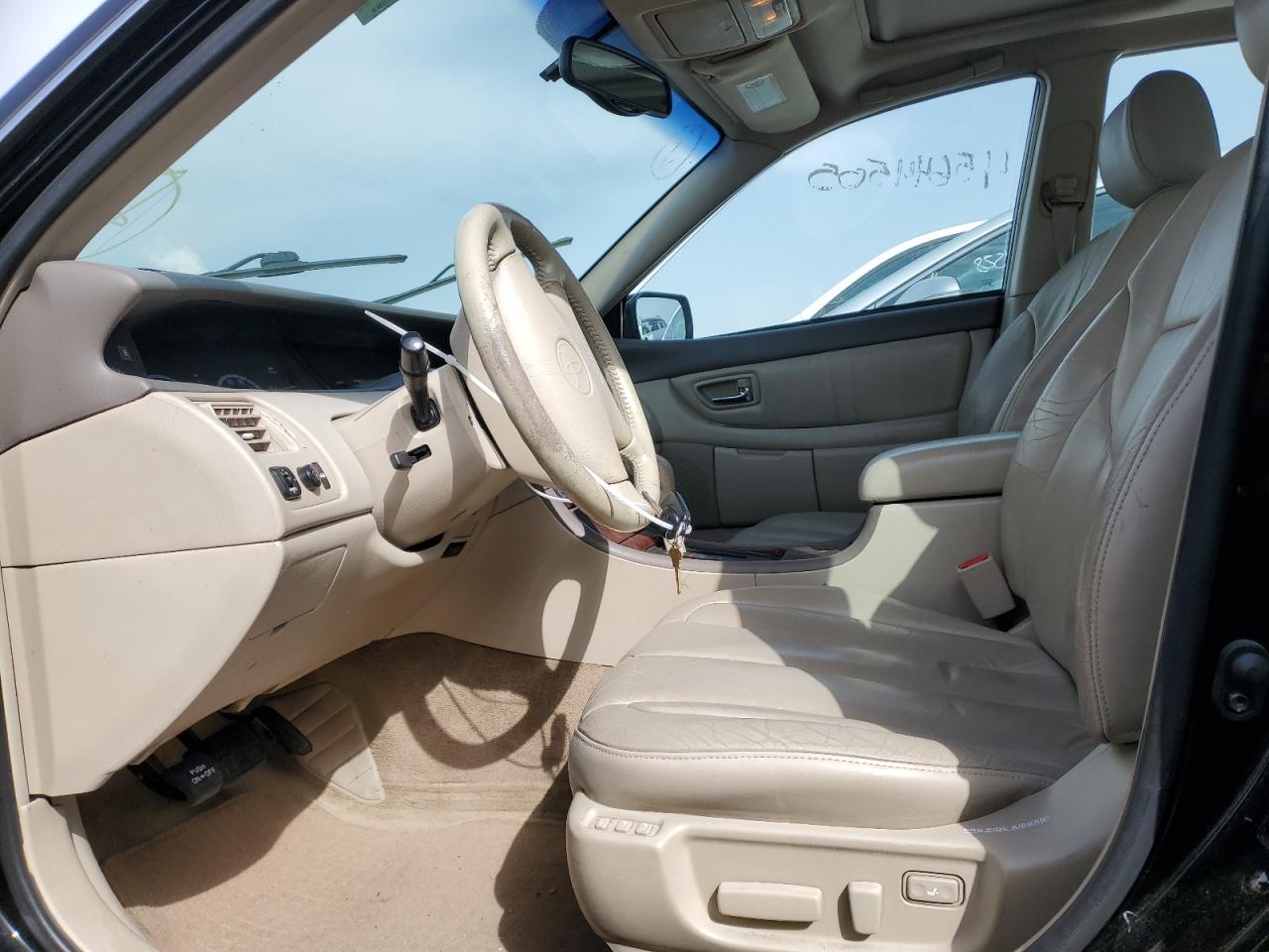 2001 Toyota Avalon - Image 7