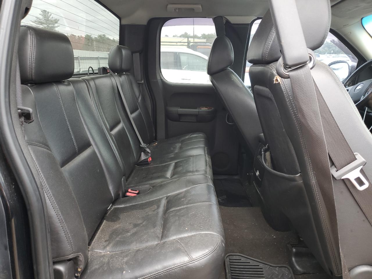 2008 Chevrolet Silverado - Image 10
