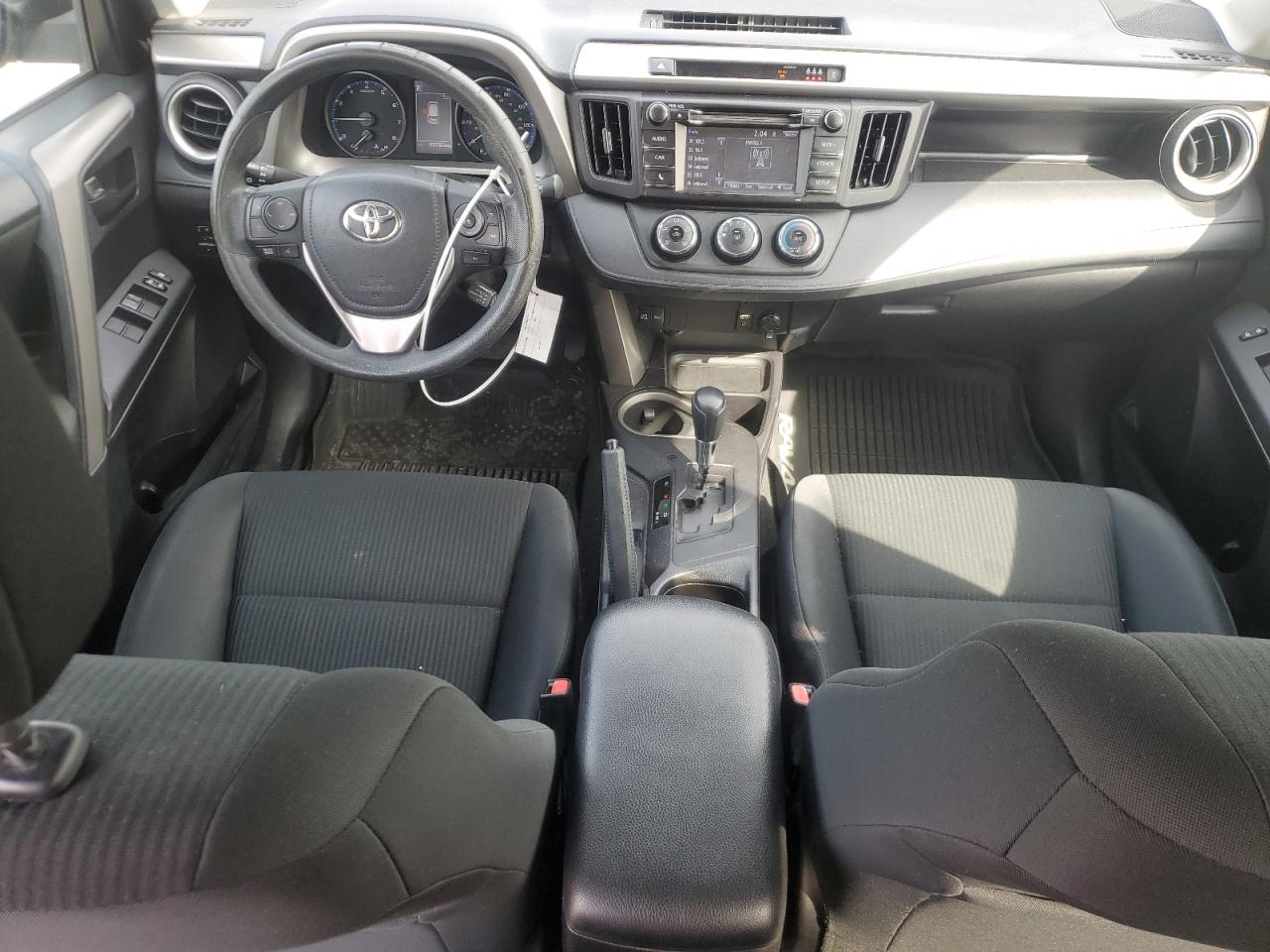 2017 Toyota RAV 4 - Image 8