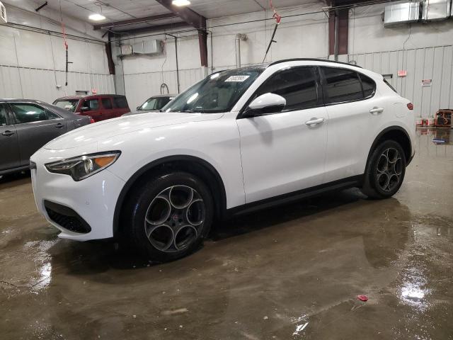 2018 Alfa Romeo Stelvio Sport