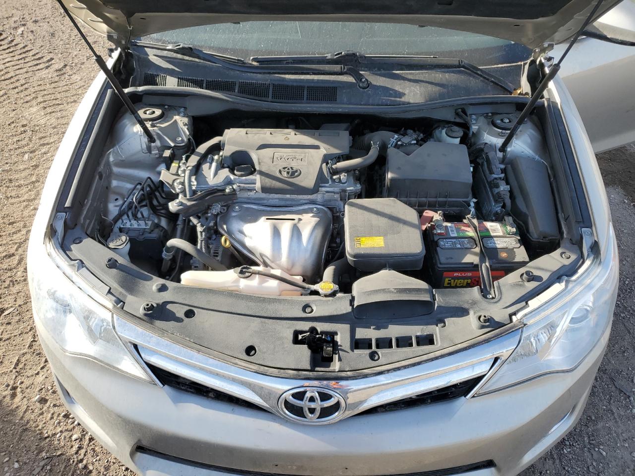 2013 Toyota Camry - Image 11