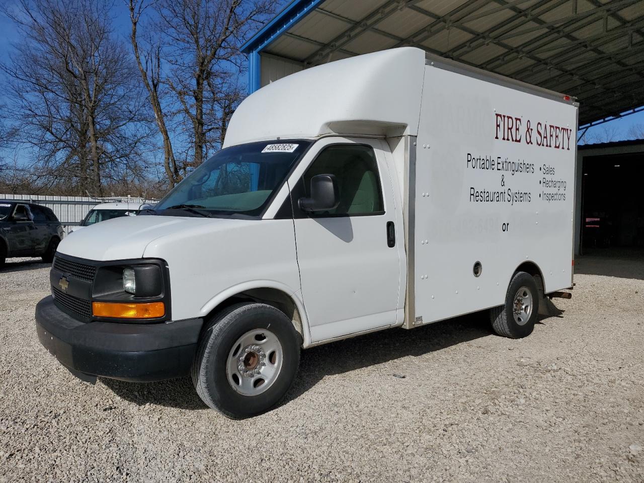 2014 Chevrolet Express G3500 for Sale in Rogersville, MO - Minor Dent/Scratches