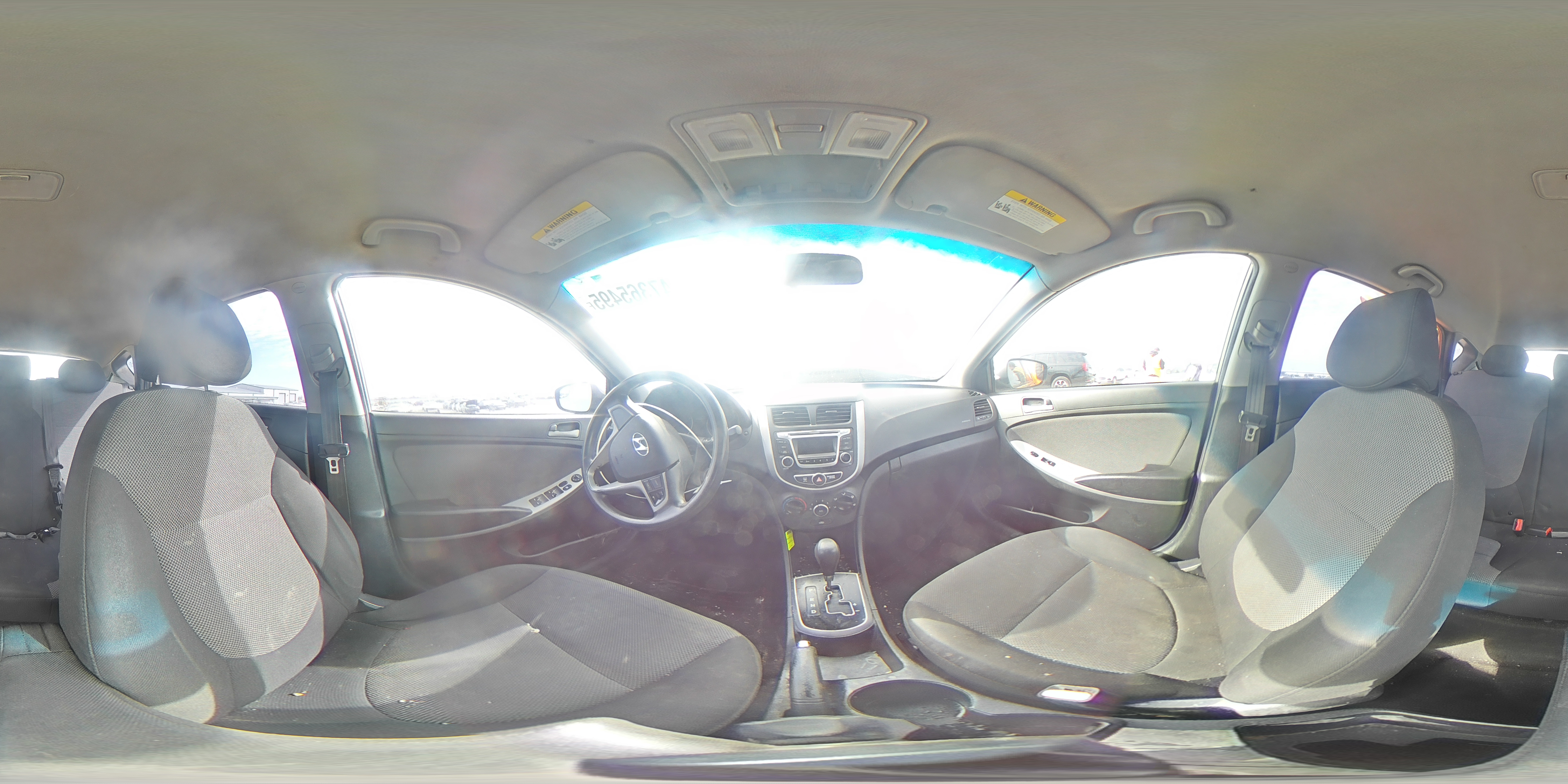 2014 Hyundai Accent - Image 14