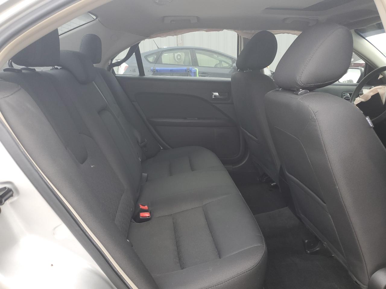 2012 Ford Fusion - Image 10