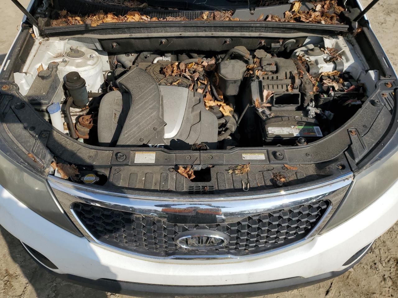 2011 Kia Sorento - Image 11