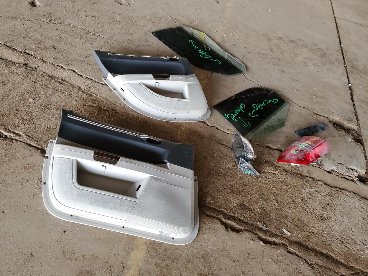 2007 Chrysler 300 - Image 12