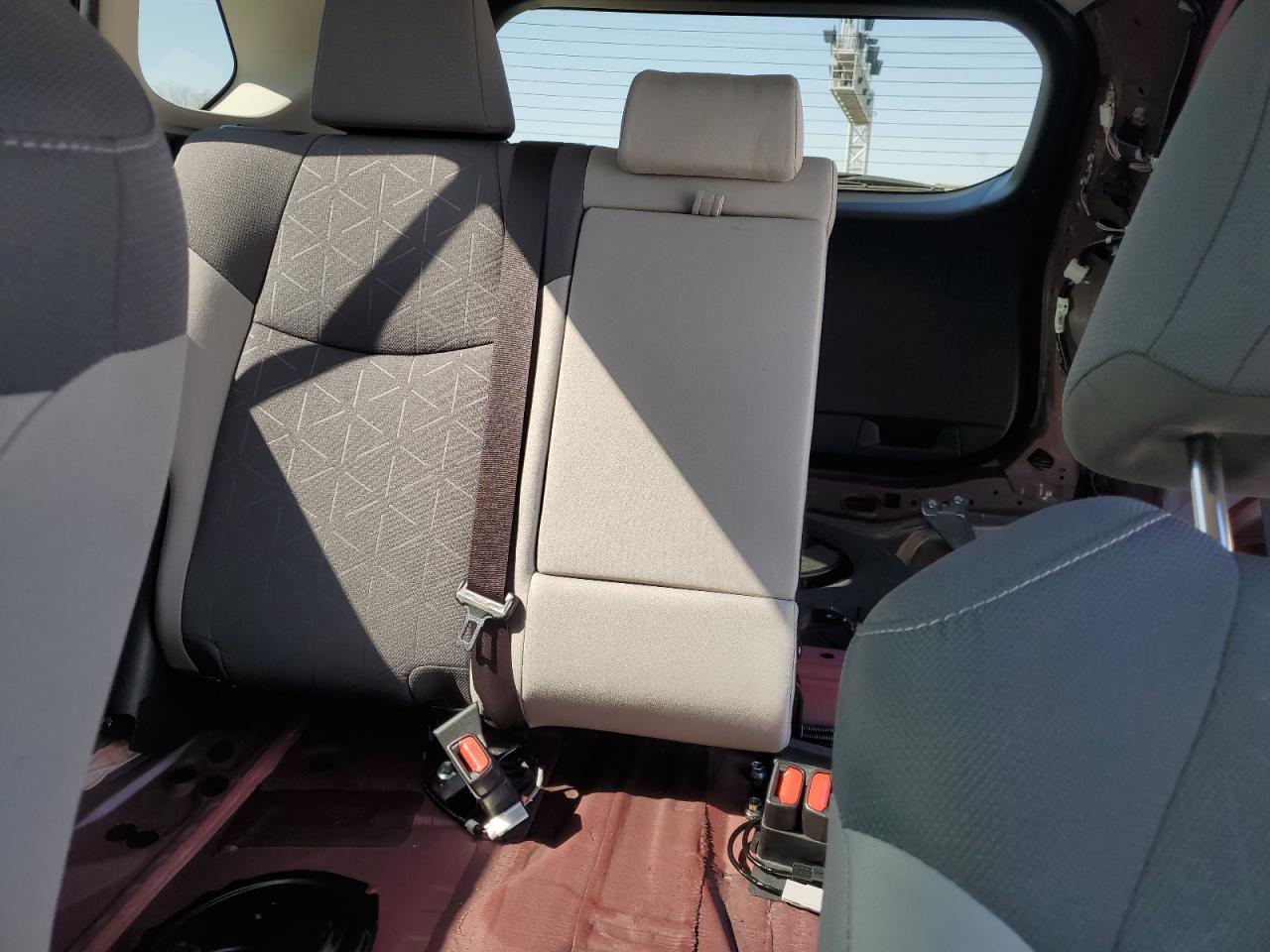 2019 Toyota RAV 4 - Image 10