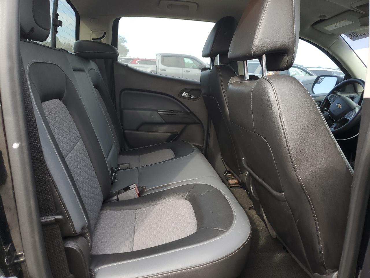 2015 Chevrolet Colorado - Image 10
