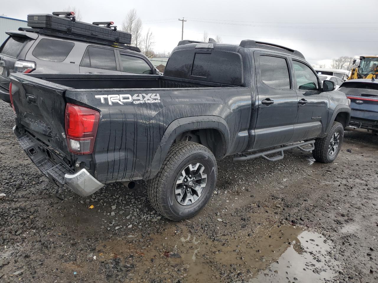 2018 Toyota Tacoma - Image 3
