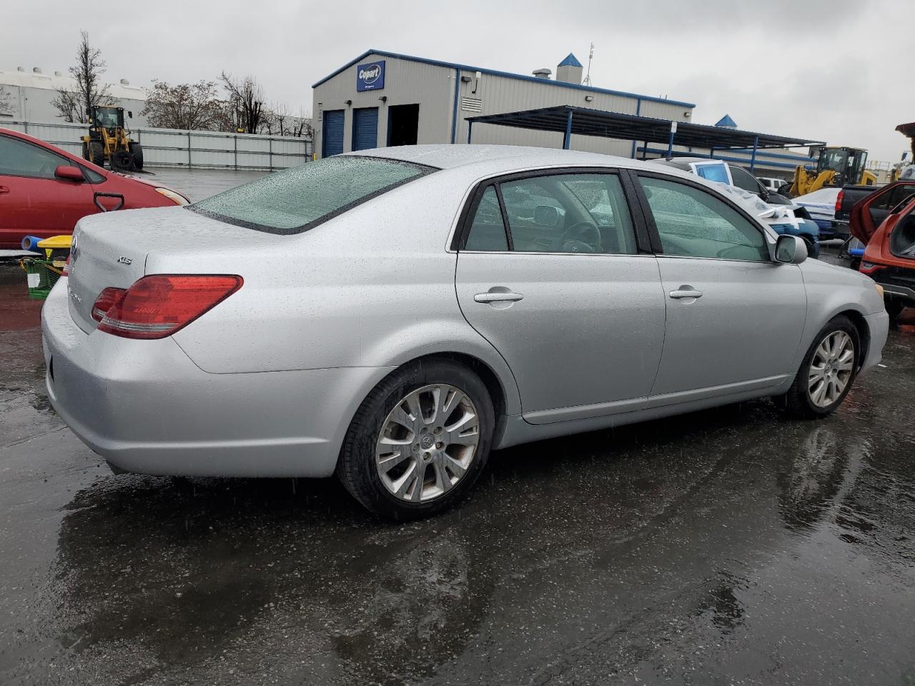 2008 Toyota Avalon - Image 3