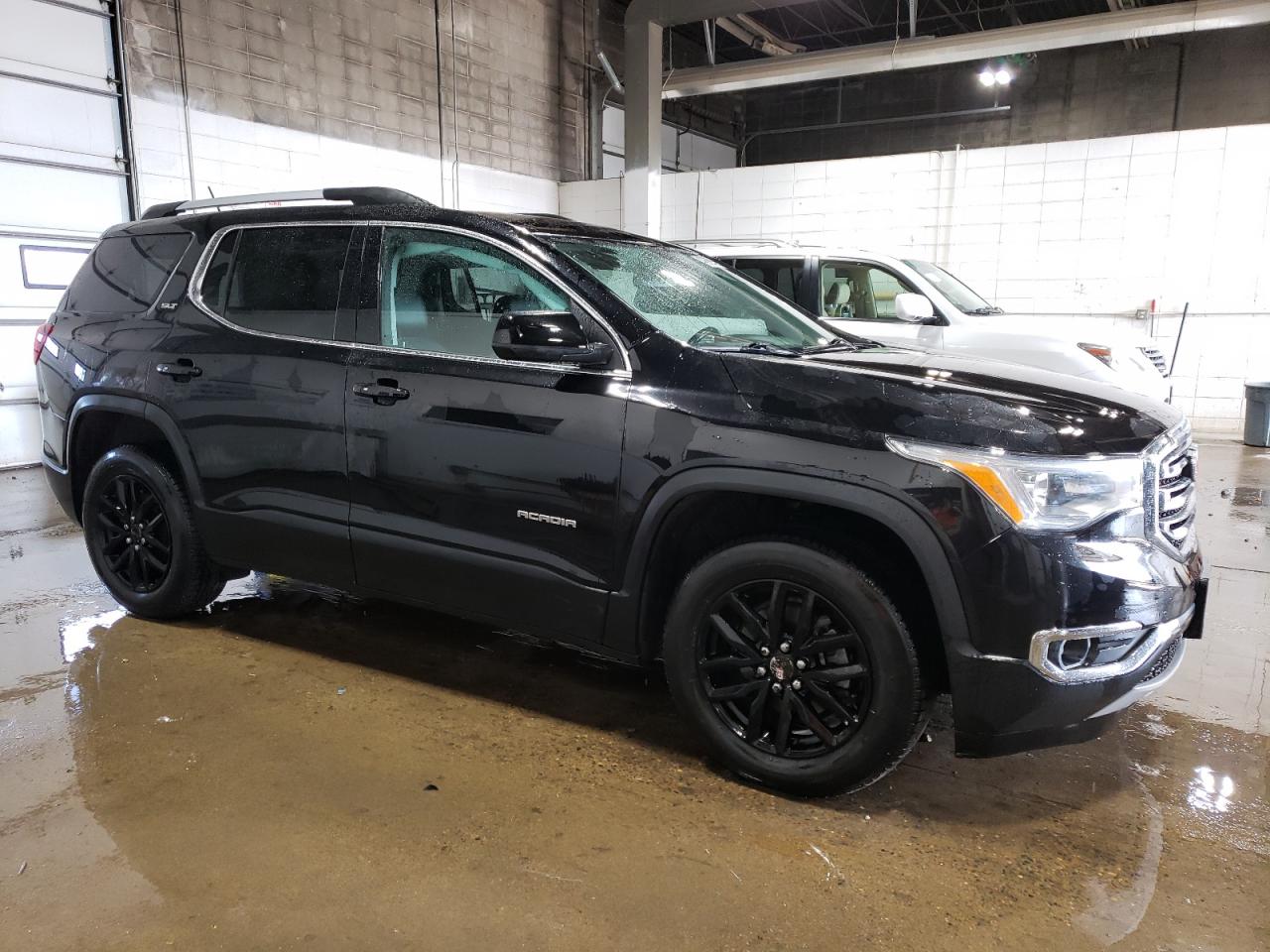 2018 GMC Acadia - Image 4