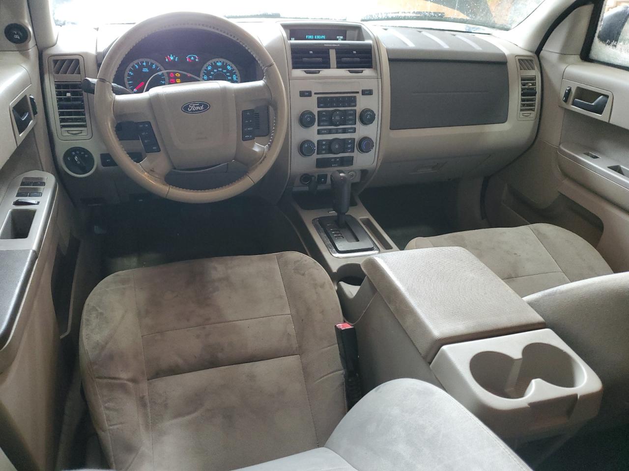2010 Ford Escape - Image 8