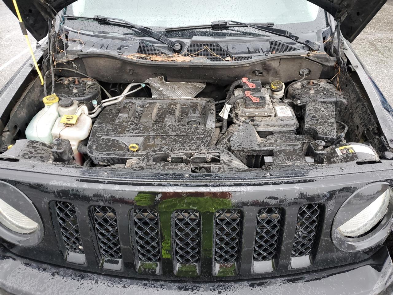2017 Jeep Liberty (Patriot) - Image 12