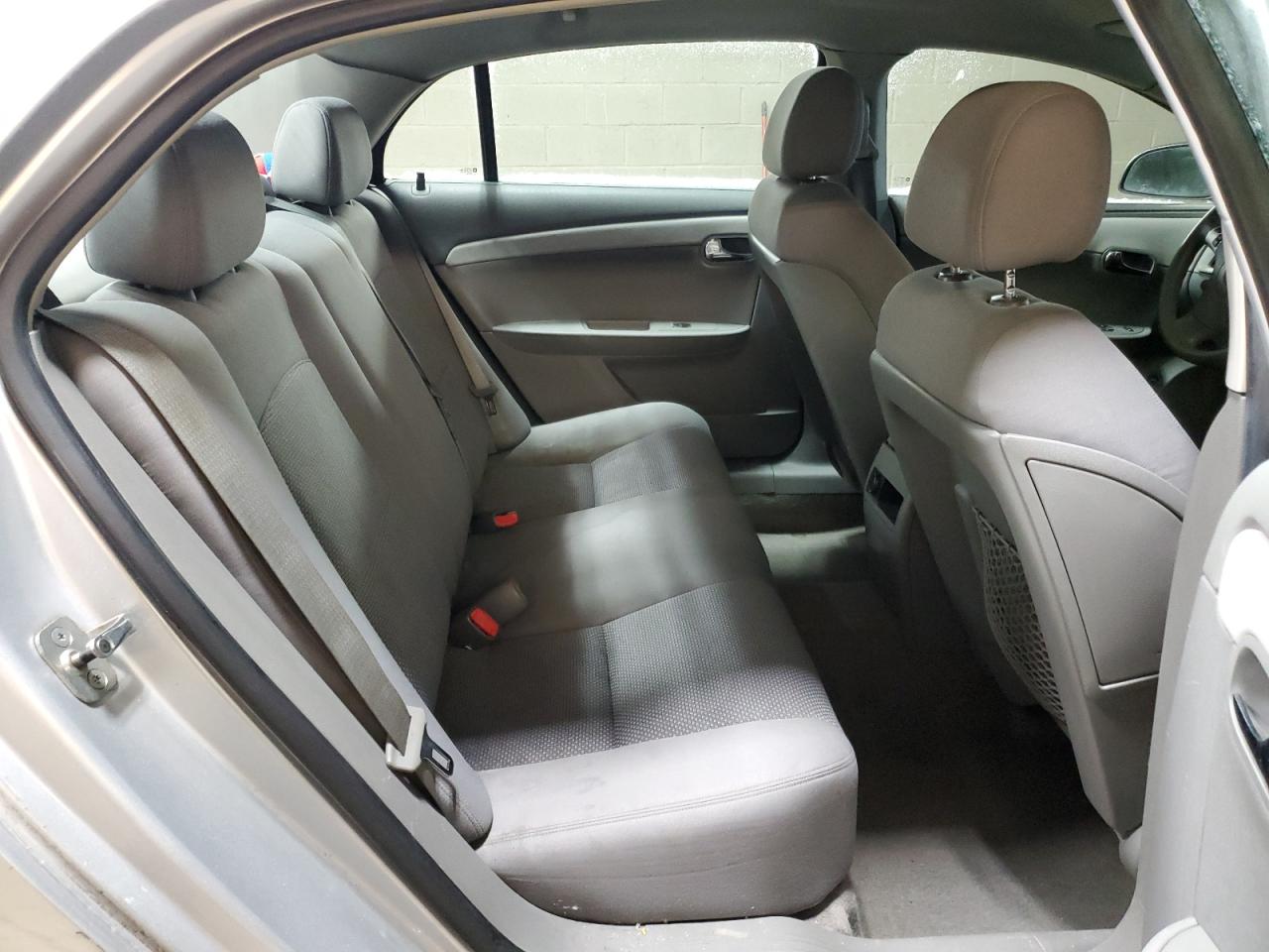2009 Chevrolet Malibu - Image 10