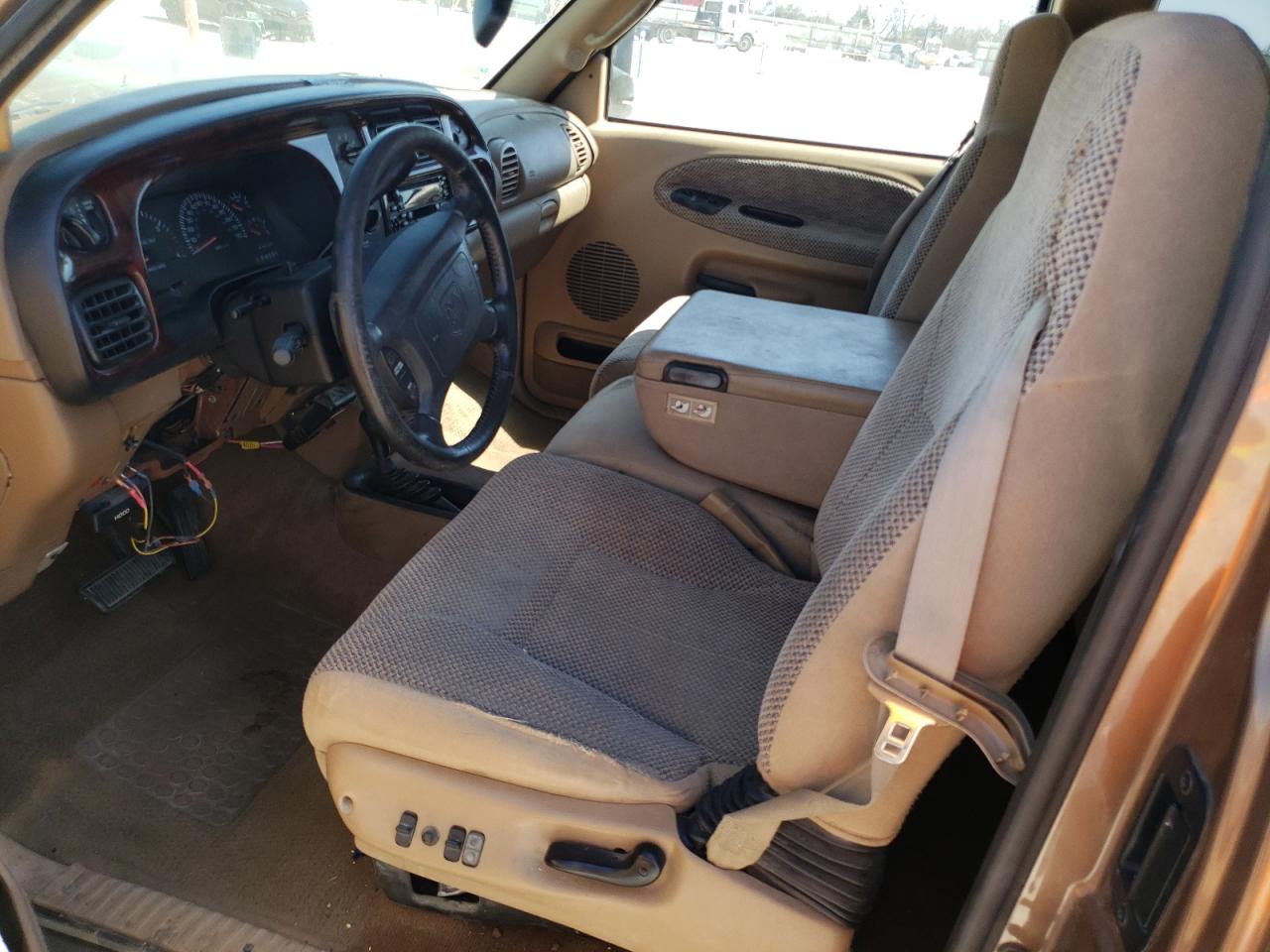 2001 Dodge RAM - Image 7