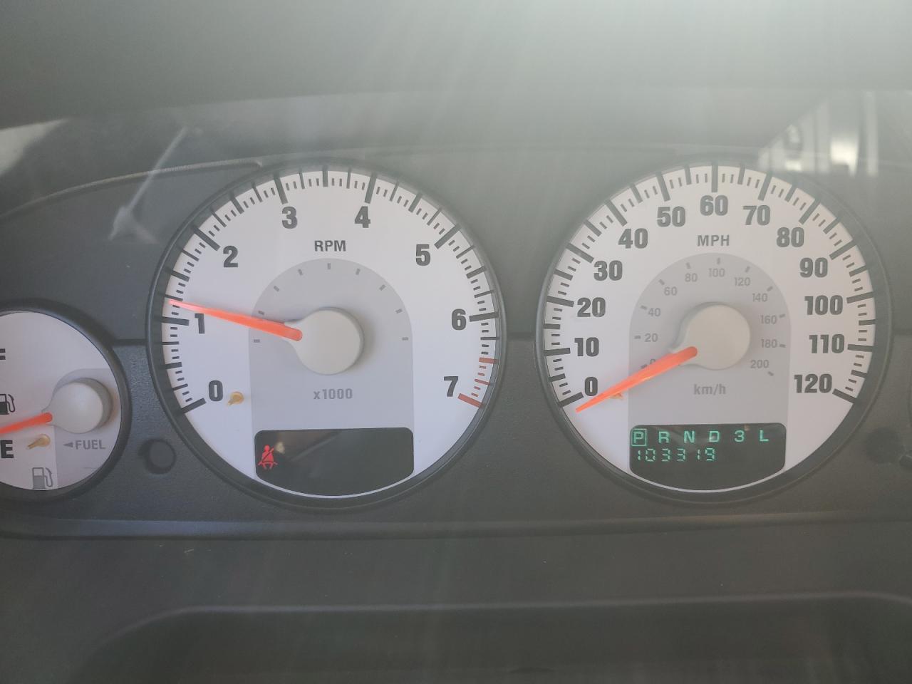 2006 Chrysler Sebring - Image 9