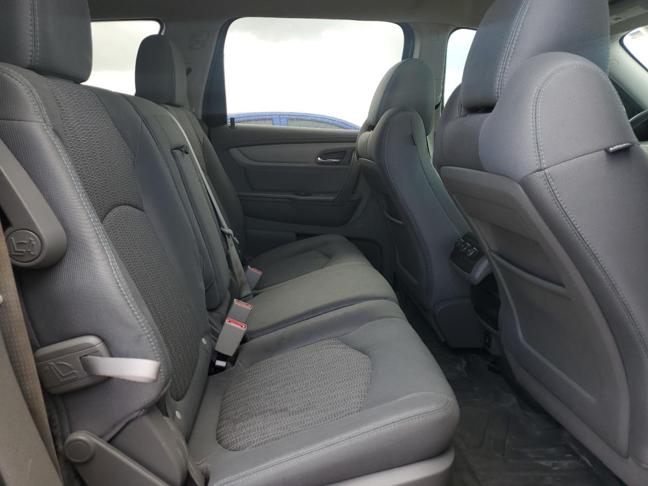 2017 Chevrolet Traverse - Image 10