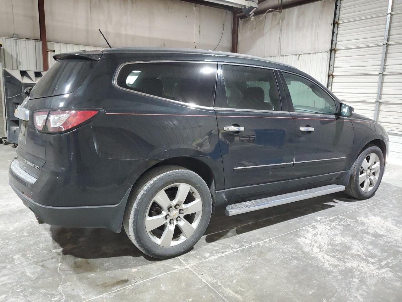 2013 Chevrolet Traverse - Image 3