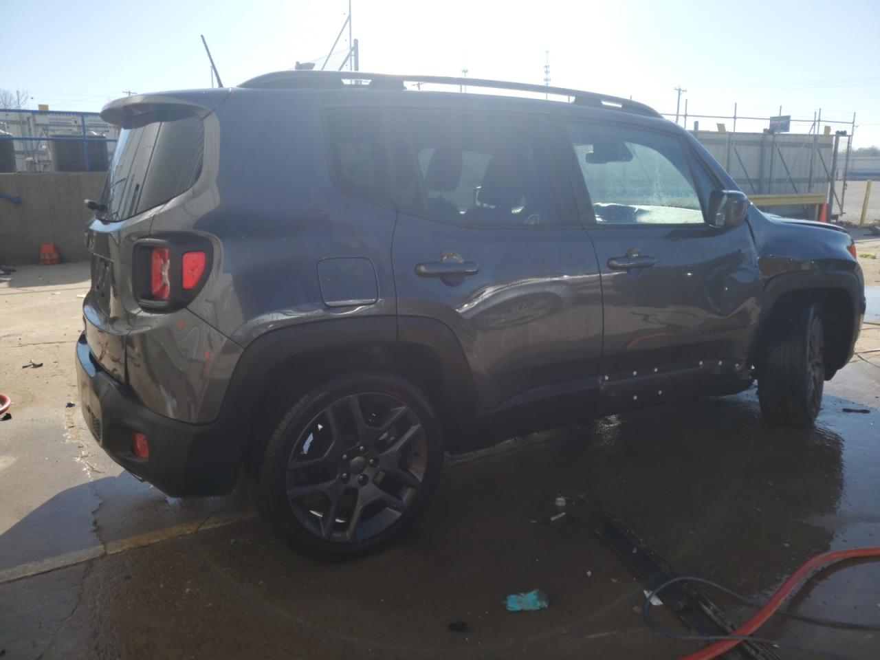 2021 Jeep Renegade - Image 3