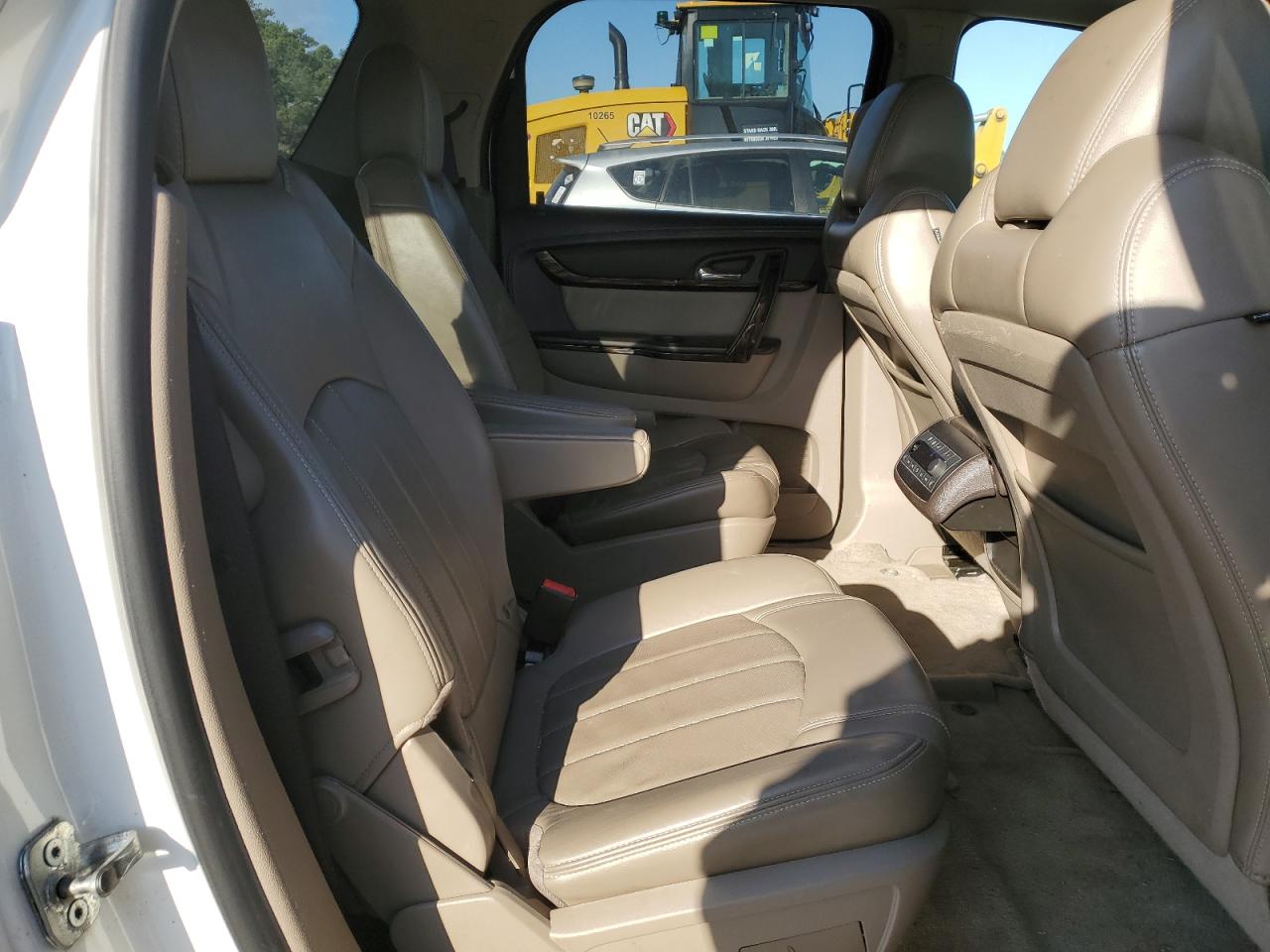 2013 GMC Acadia - Image 11