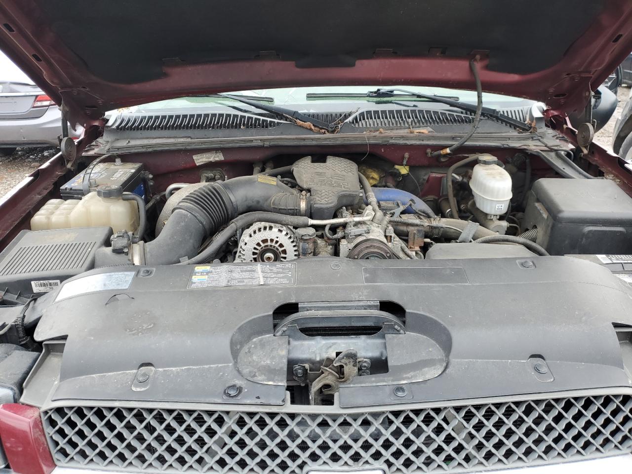 2004 Chevrolet Silverado - Image 11