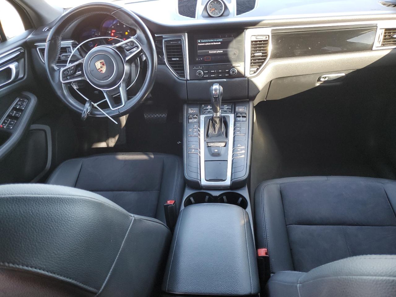 2017 Porsche Macan - Image 8