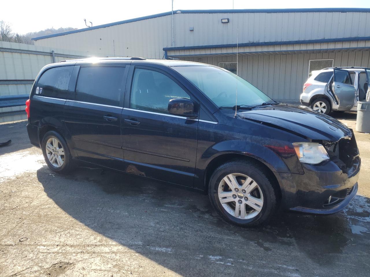 2011 Dodge Caravan - Image 4
