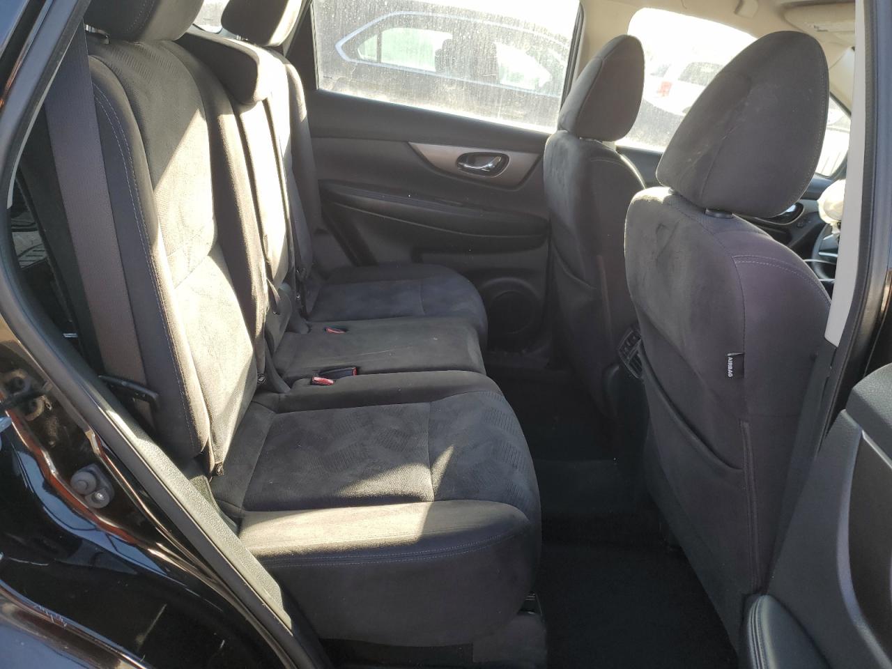 2015 Nissan Rogue - Image 11