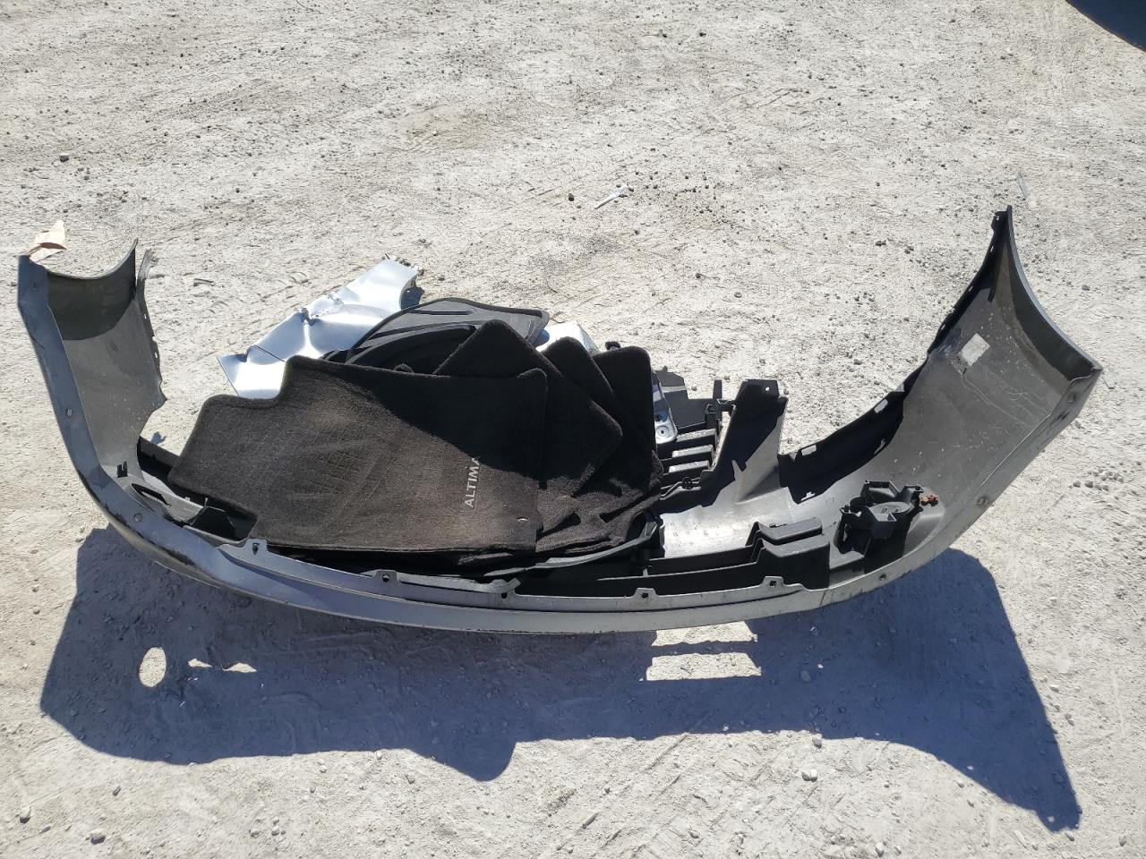 2009 Nissan Altima - Image 12