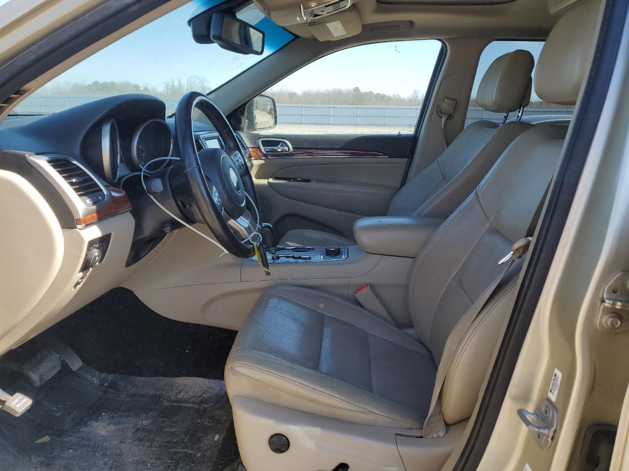 2012 Jeep Grand Cherokee - Image 7